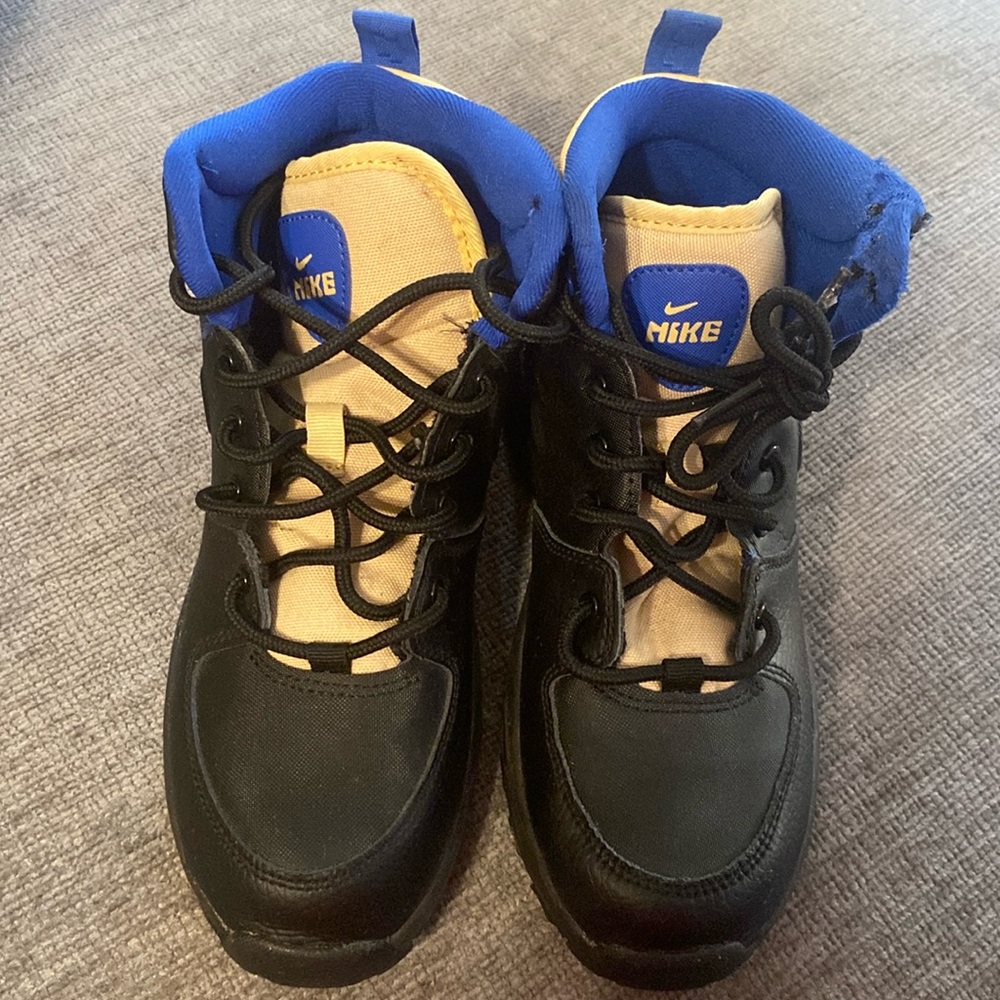 Nike boots for kids.